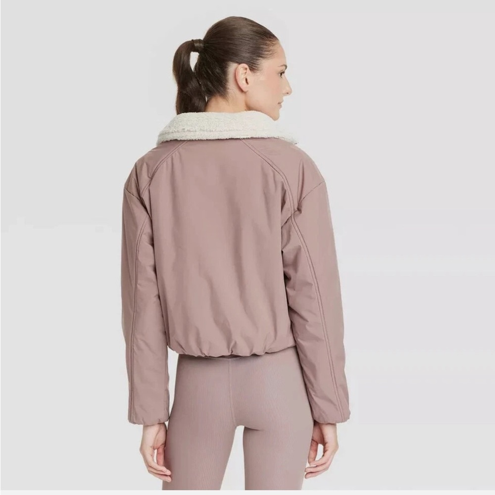 NWT All In Motion Mid-Weight Puffer Jacket Size L - Picture 3 of 12